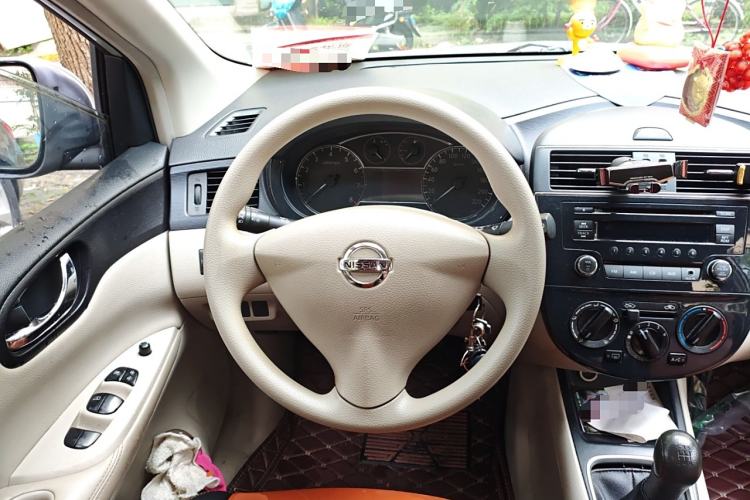 Used Nissan Tiida 2011 1.6L Manual Comfort Edition Steering Wheel