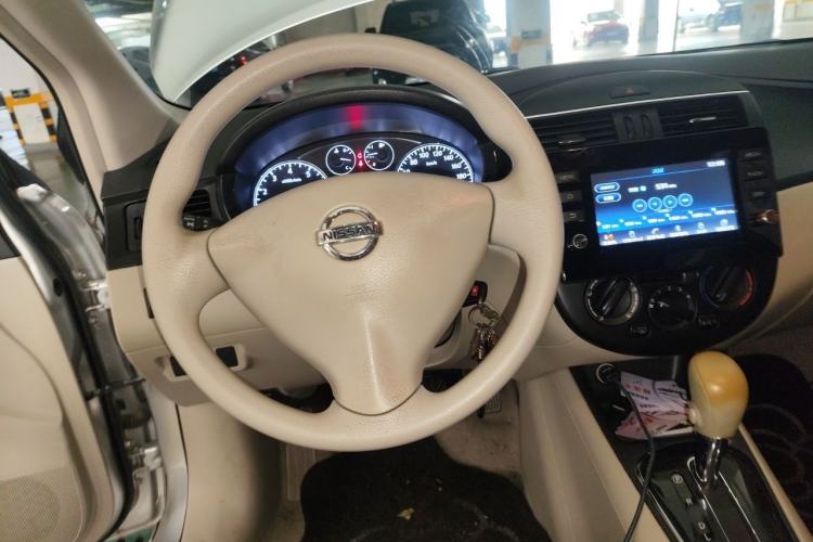 Used Nissan Tiida 2011 1.6L CVT Comfort Model Steering Wheel