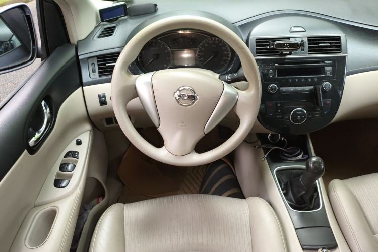 Used Nissan Tiida 2011 1.6L Manual Smart Version Steering Wheel