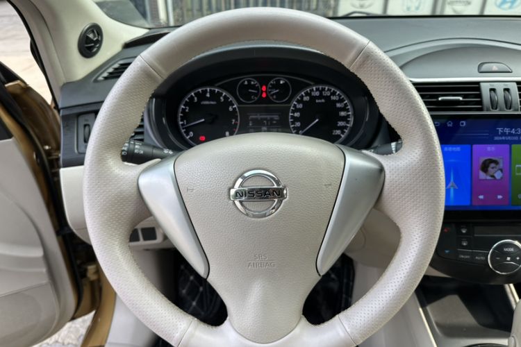 Used Nissan Tiida 2011 1.6L CVT Smart Version Steering Wheel