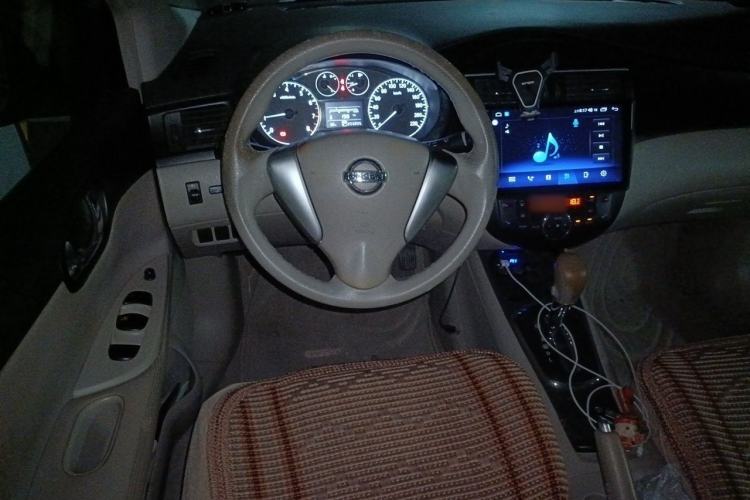 Used Nissan Tiida 2011 1.6L CVT Smart Version Steering Wheel