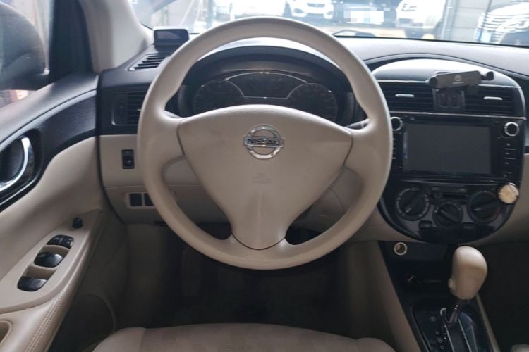 Used Nissan Tiida 2011 1.6L CVT Comfort Model Steering Wheel