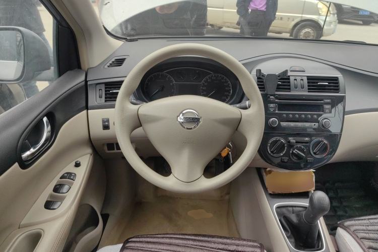 Used Nissan Tiida 2011 1.6L Manual Comfort Edition Steering Wheel