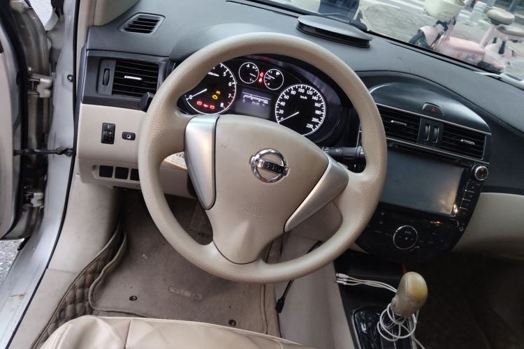 Used Nissan Tiida 2011 1.6L CVT Smart Version Steering Wheel