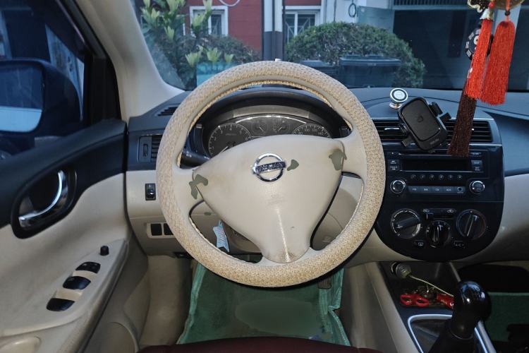 Used Nissan Tiida 2011 1.6L Manual Comfort Edition Steering Wheel