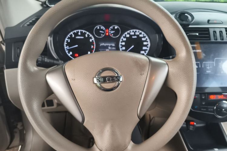Used Nissan Tiida 2011 1.6L CVT Smart Version Steering Wheel