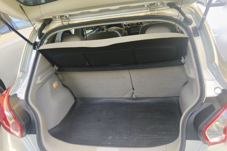 Used Nissan Tiida 2011 1.6L CVT Comfort Model Trunk
