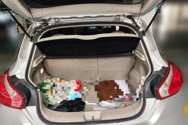 Used Nissan Tiida 2011 1.6L CVT Comfort Model Trunk