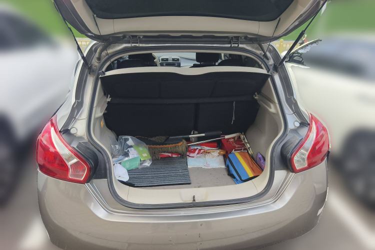 Used Nissan Tiida 2011 1.6L CVT Comfort Model Trunk