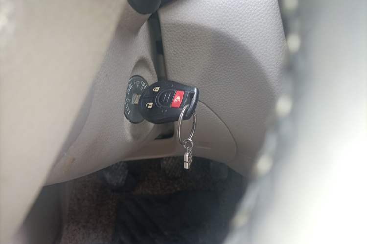Used Nissan Tiida 2011 1.6L Manual Comfort Edition Vehicle Key