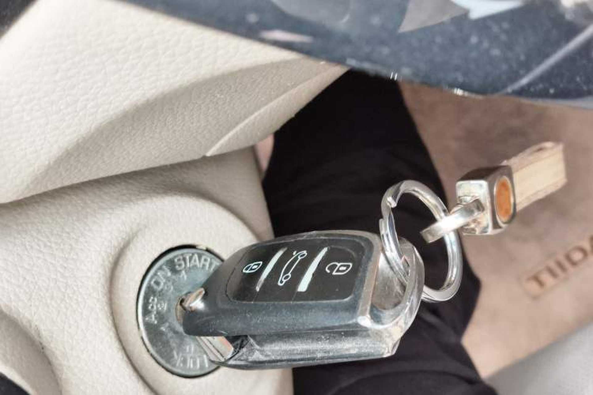 Used Nissan Tiida 2011 1.6L CVT Comfort Model Vehicle Key