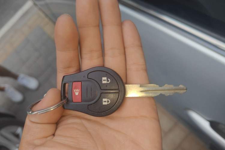 Used Nissan Tiida 2011 1.6L CVT Comfort Model Vehicle Key