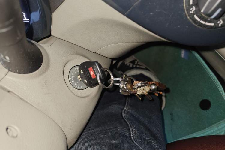 Used Nissan Tiida 2011 1.6L Manual Comfort Edition Vehicle Key