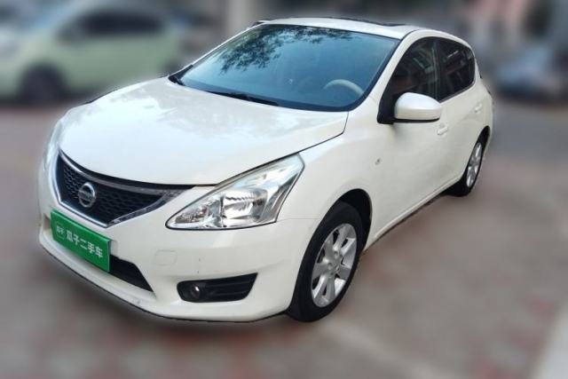 Ojetý Nissan Tiida 2011 1.6L CVT Smart Version