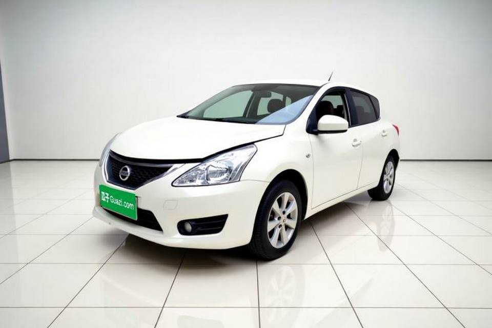 Nissan Tiida 2011