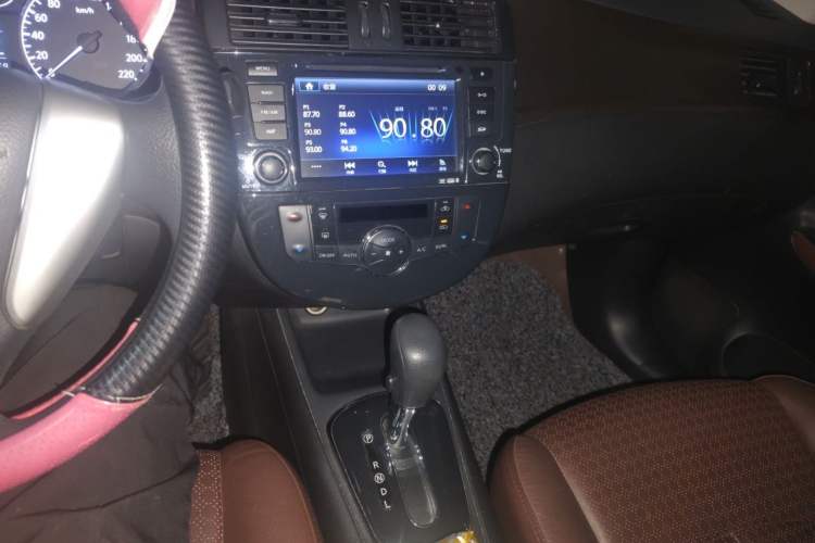 Used Nissan Tiida 2011 1.6L CVT Smart Version Audio And AC Panel