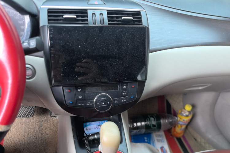 Used Nissan Tiida 2011 1.6L CVT Luxury Edition Audio And AC Panel