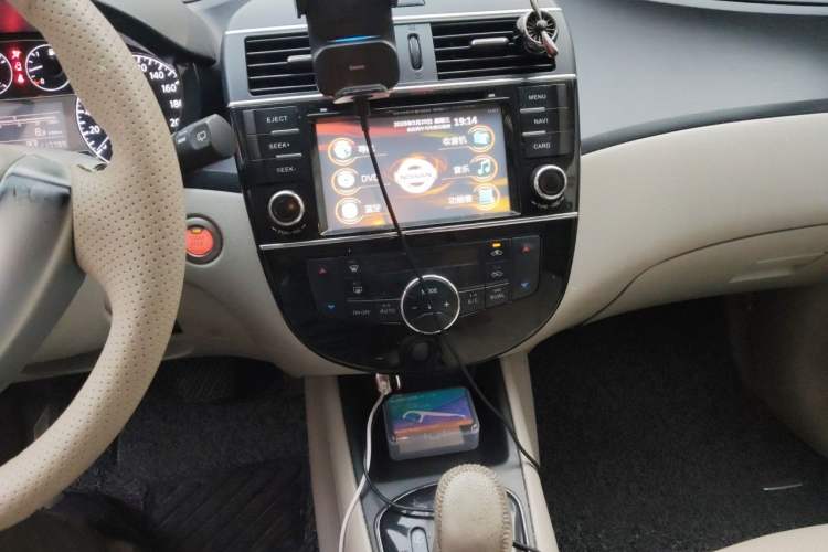 Used Nissan Tiida 2011 1.6L CVT Smart Version Audio And AC Panel