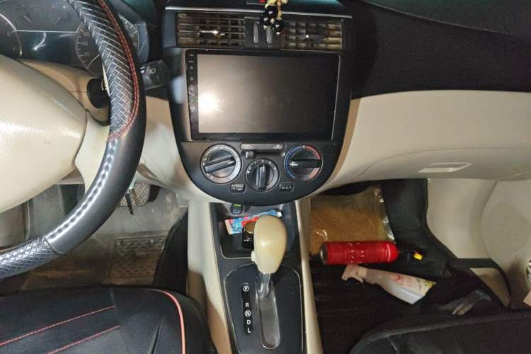 Used Nissan Tiida 2011 1.6L CVT Comfort Model Audio And AC Panel
