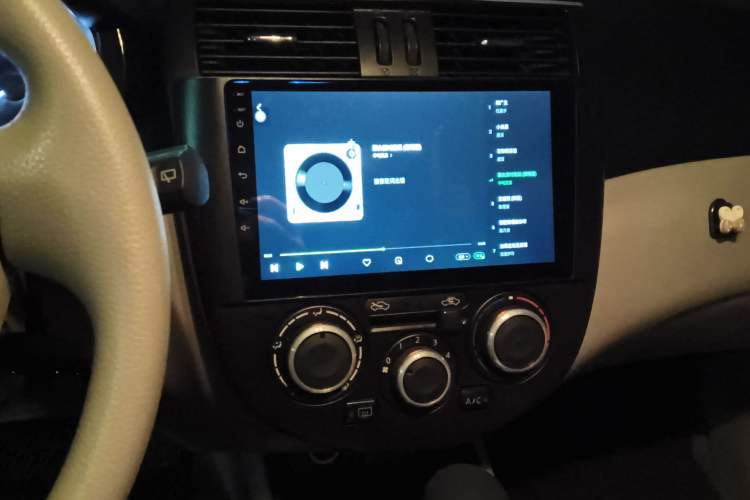 Used Nissan Tiida 2011 1.6L CVT Comfort Model Audio And AC Panel