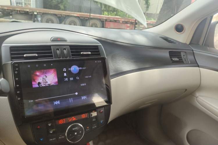 Used Nissan Tiida 2011 1.6L CVT Smart Version Audio And AC Panel