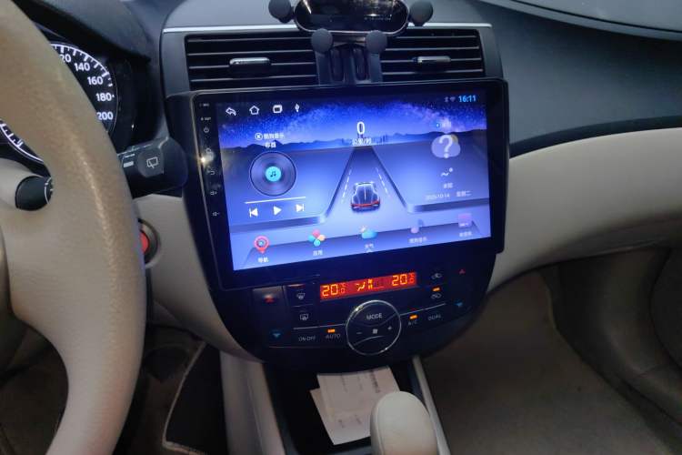 Used Nissan Tiida 2011 1.6L CVT Smart Version Audio And AC Panel