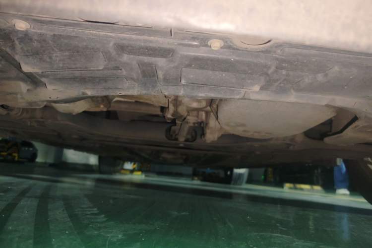 Used Nissan Tiida 2011 1.6L CVT Smart Version Chassis Front