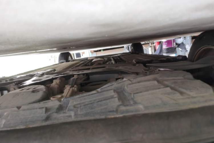 Used Nissan Tiida 2011 1.6L CVT Luxury Edition Chassis Front