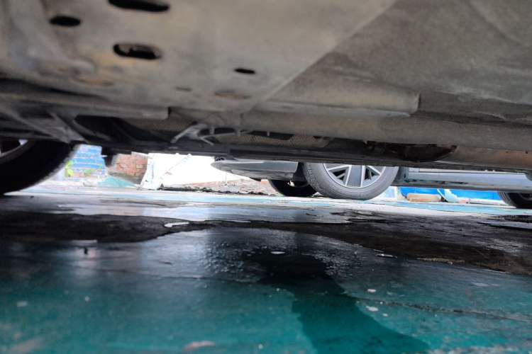 Used Nissan Tiida 2011 1.6L CVT Luxury Edition Chassis Front Left