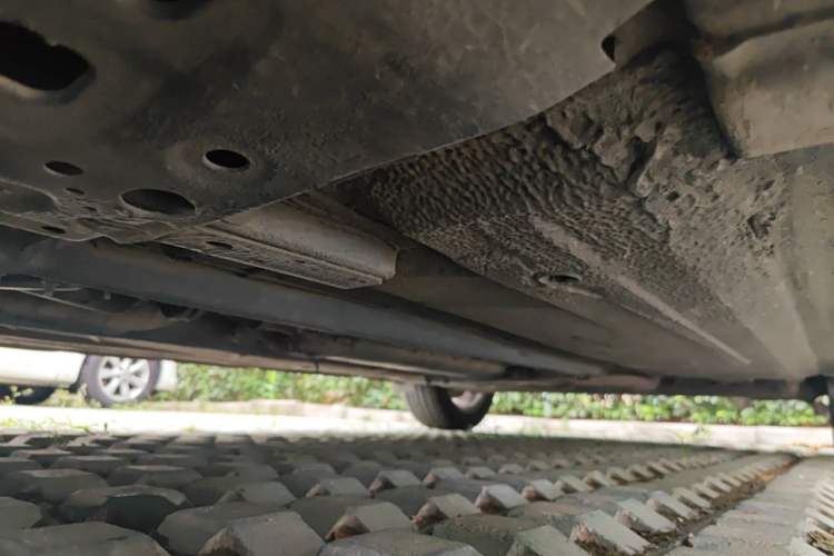 Used Nissan Tiida 2011 1.6L CVT Smart Version Chassis Front Left