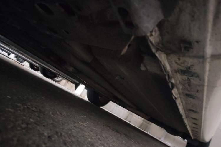 Used Nissan Tiida 2011 1.6L CVT Smart Version Chassis Front Left