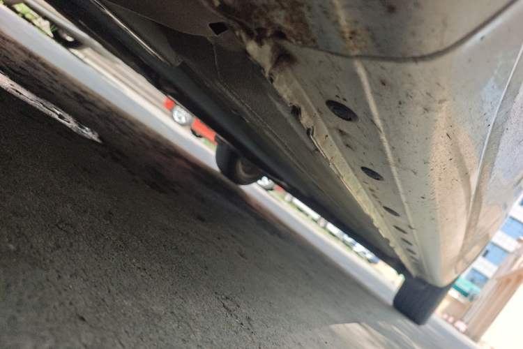 Used Nissan Tiida 2011 1.6L CVT Smart Version Chassis Front Left