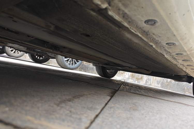Used Nissan Tiida 2011 1.6L CVT Comfort Model Chassis Front Left