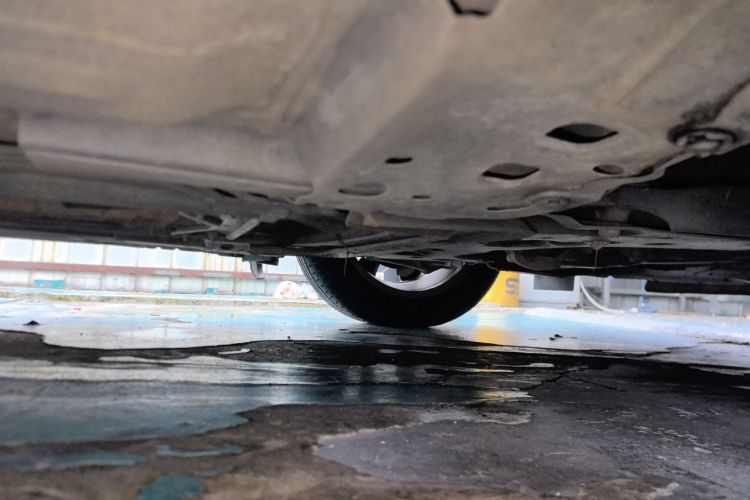 Used Nissan Tiida 2011 1.6L CVT Luxury Edition Chassis Front Right