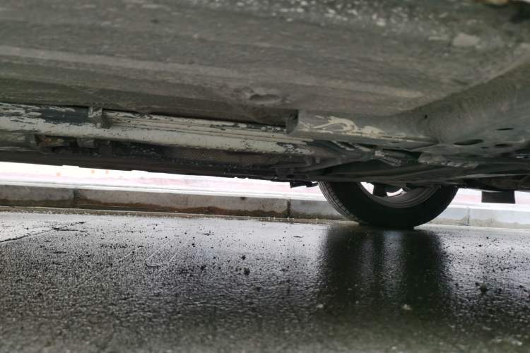 Used Nissan Tiida 2011 1.6L CVT Comfort Model Chassis Front Right