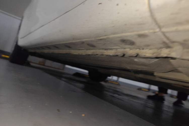 Used Nissan Tiida 2011 1.6L CVT Comfort Model Chassis Front Right