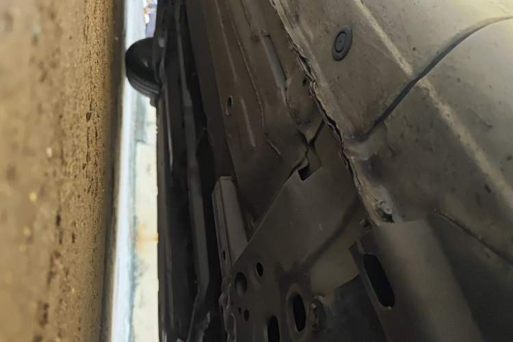 Used Nissan Tiida 2011 1.6L CVT Smart Version Chassis Front Right