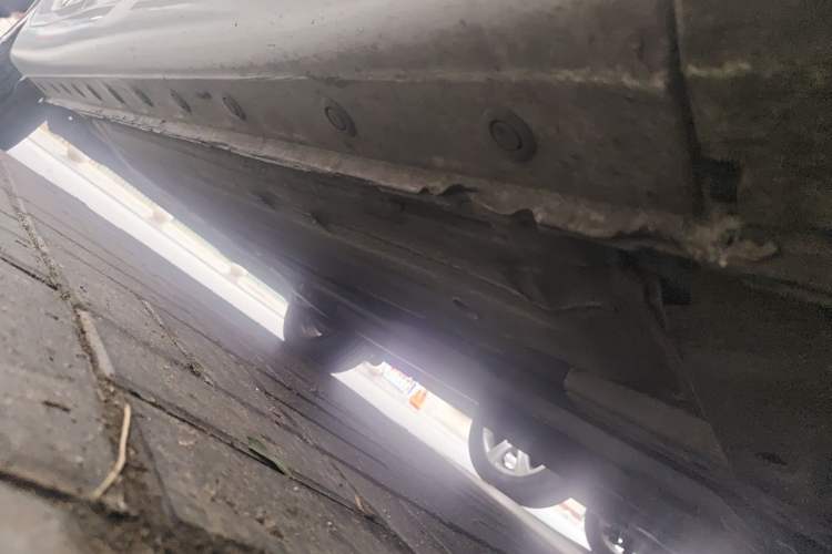 Used Nissan Tiida 2011 1.6L CVT Comfort Model Chassis Front Right