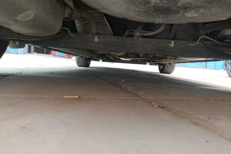 Used Nissan Tiida 2011 1.6L Manual Smart Version Chassis Rear