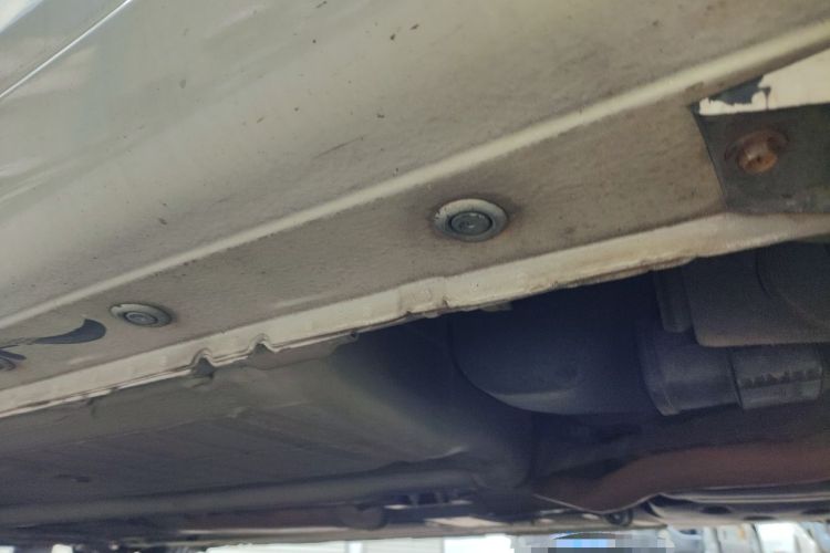 Used Nissan Tiida 2011 1.6L CVT Smart Version Chassis Rear Left