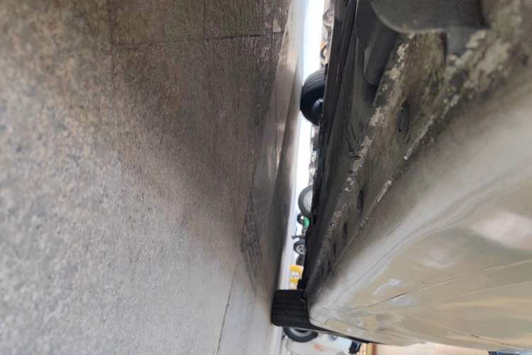 Used Nissan Tiida 2011 1.6L CVT Smart Version Chassis Rear Right