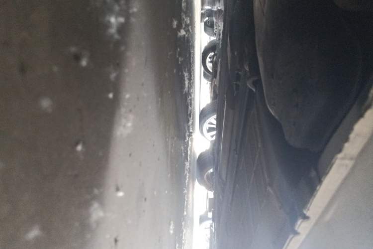 Used Nissan Tiida 2011 1.6L CVT Smart Version Chassis Rear Right