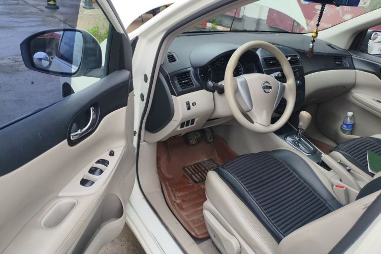 Used Nissan Tiida 2011 1.6L CVT Smart Version Driver Seat