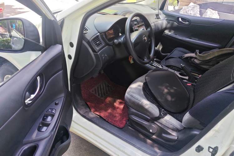 Used Nissan Tiida 2011 1.6L CVT Comfort Model Driver Seat