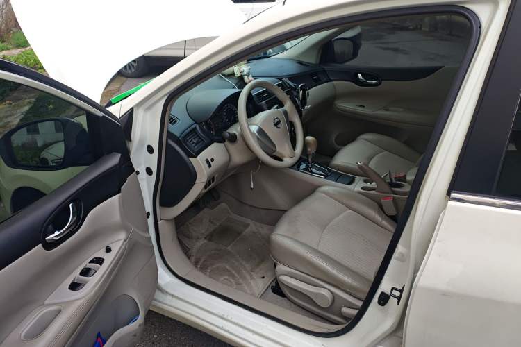 Used Nissan Tiida 2011 1.6L CVT Comfort Model Driver Seat