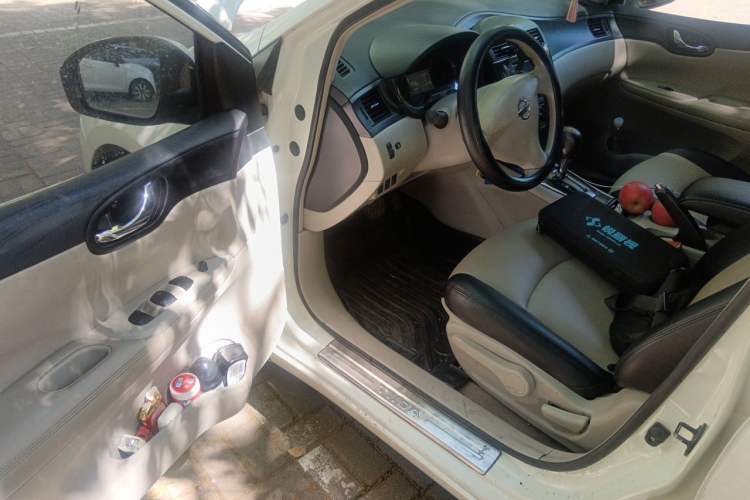 Used Nissan Tiida 2011 1.6L CVT Comfort Model Driver Seat
