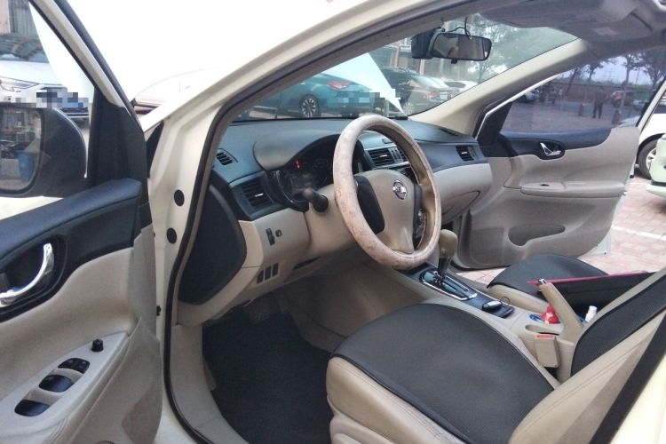 Used Nissan Tiida 2011 1.6L CVT Smart Version Driver Seat