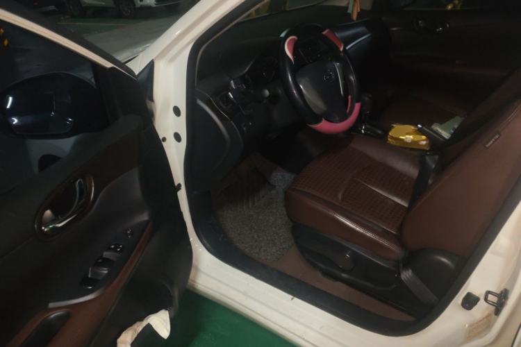 Used Nissan Tiida 2011 1.6L CVT Smart Version Driver Seat