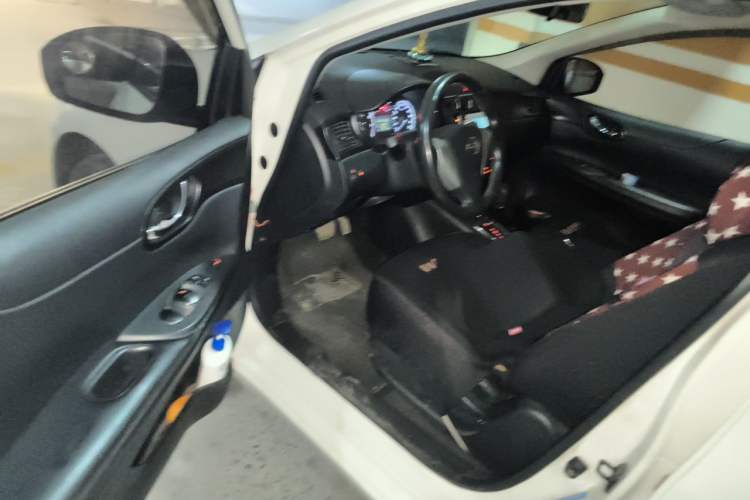 Used Nissan Tiida 2011 1.6L CVT Smart Version Driver Seat