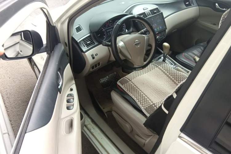 Used Nissan Tiida 2011 1.6L CVT Smart Version Driver Seat